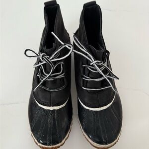 Sorel Black and White Rubber Boots